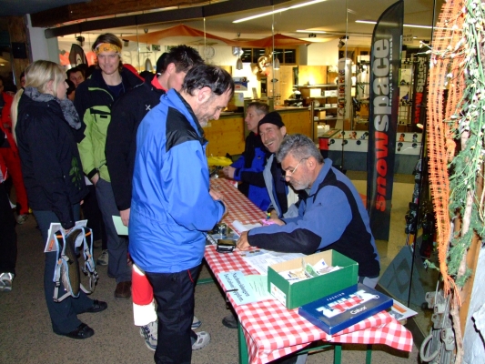 Skiuphill20074.JPG