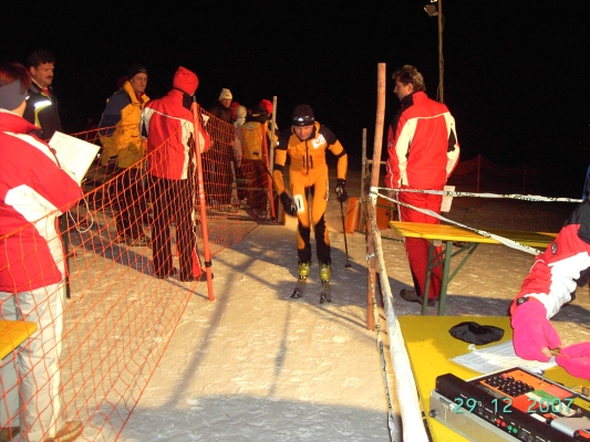 aSkiuphill200702.JPG